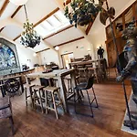 Hotel Sneaton Castle