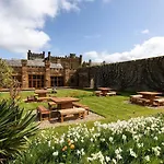 Hotel Sneaton Castle *