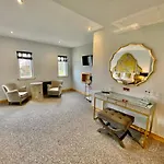 Hotel Sneaton Castle *