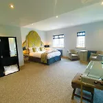 Hotel Sneaton Castle