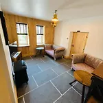 Hotel Sneaton Castle *