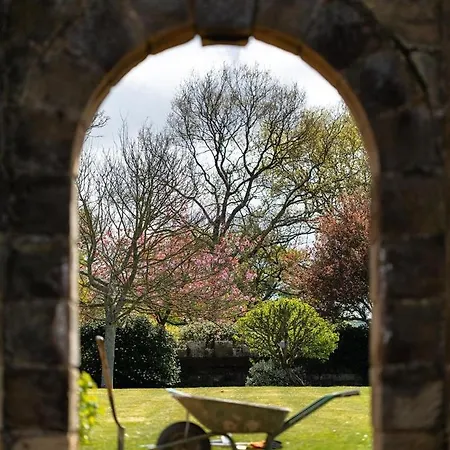 ホテル Sneaton Castle