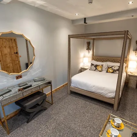 Sneaton Castle Hotell *