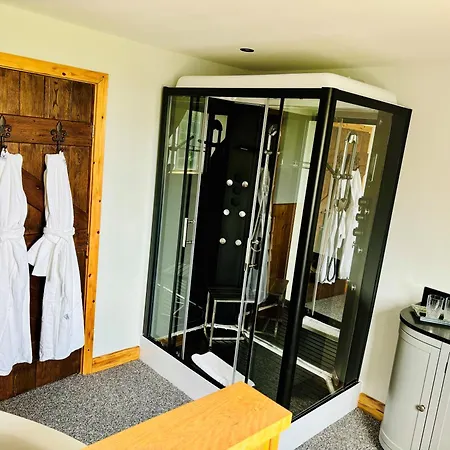 Sneaton Castle Hotel *