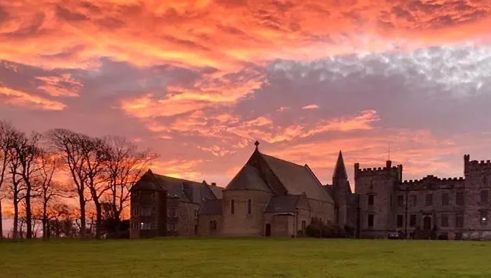 Sneaton Castle Hotel *