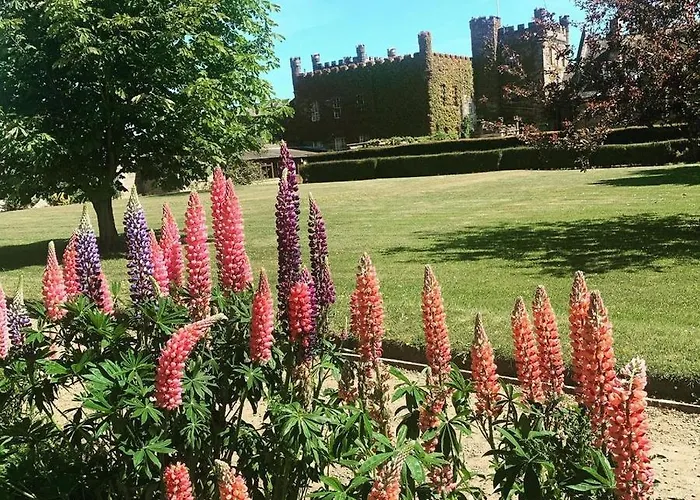 Sneaton Castle * Whitby